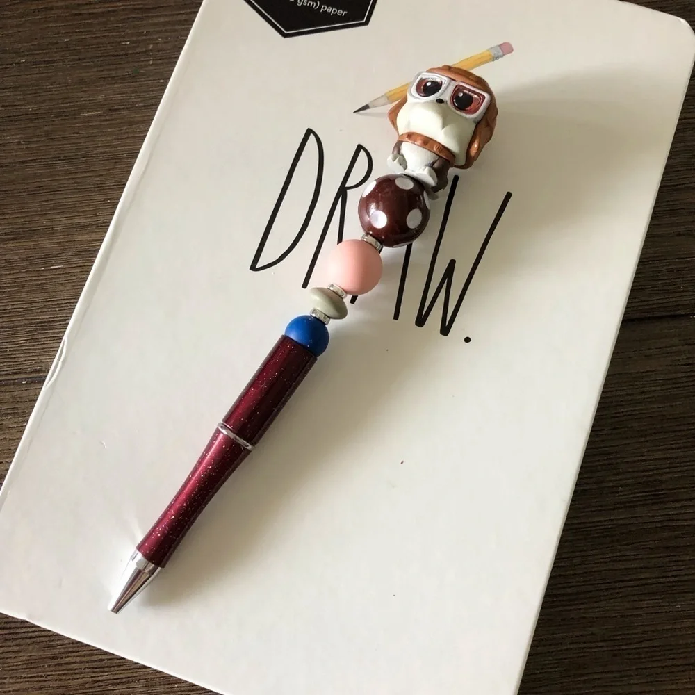Disney Doorables: Up: Gamma handmade beaded pen